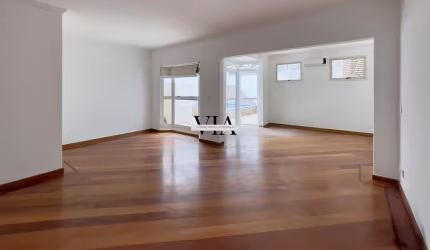 Casa no condomínio Tamboré 4