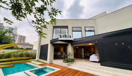 Casa de LUXO no condomínio Residencial 2