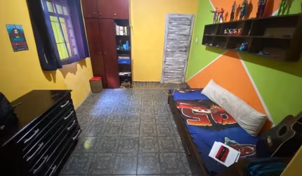 Casa à venda no bairro Independência - Araguari/MG
