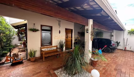 Casa à venda no bairro Jardim Interlagos II - Araguari/MG