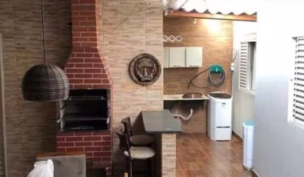Casa à venda no bairro Parque Ipe - Araguari/MG