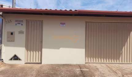 Casa à venda no bairro Parque dos Verdes - Araguari/MG