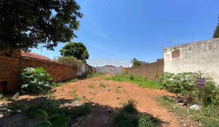 Terreno à venda no bairro Santiago - Araguari/MG