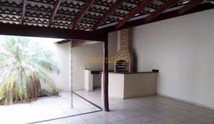 Casa à venda no bairro Jardim Interlagos I - Araguari/MG