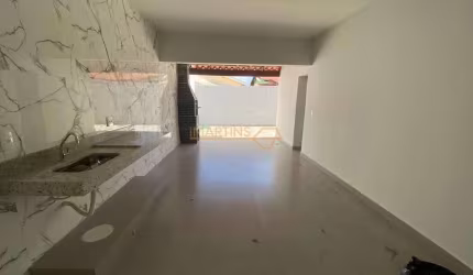 Casa à venda no bairro Sibipiruna - Araguari/MG