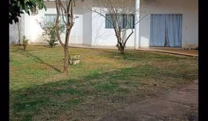 Casa à venda no bairro Jardim Interlagos I - Araguari/MG
