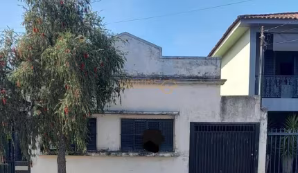 Casa à venda no bairro Centro - Araguari/MG