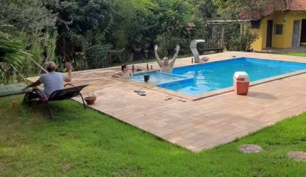 Rancho à venda no bairro Área Rural de Araguari - Araguari/MG