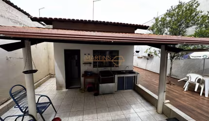 Casa Padrão à venda em Araguari/MG