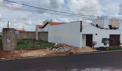 Terreno à venda no bairro Jardim Interlagos III - Araguari/MG