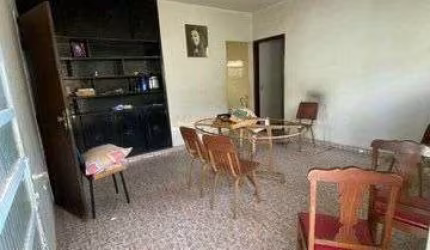 Casa à venda no bairro Centro - Araguari/MG