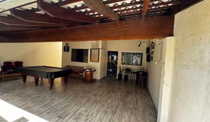 Casa à venda no bairro Goiás - Araguari/MG