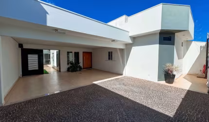 Casa à venda no bairro Jardim Interlagos II - Araguari/MG