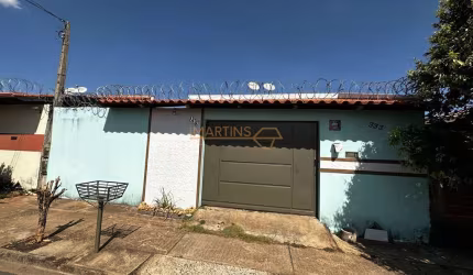Casa à venda no bairro Bela Suíça - Araguari/MG