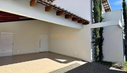 Casa à venda no bairro Jardim Interlagos II - Araguari/MG