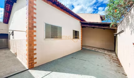 Casa à venda no bairro Sibipiruna - Araguari/MG