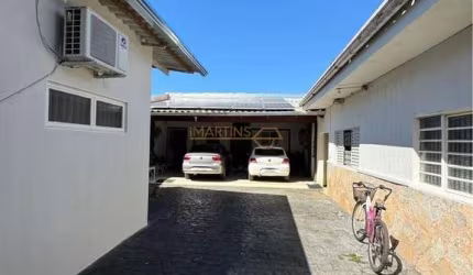 Casa à venda no bairro Paraíso - Araguari/MG