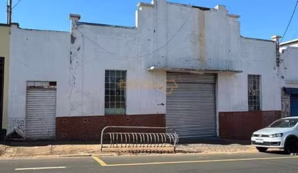 Pavilhão/Galpão para alugar no bairro Centro - Araguari/MG