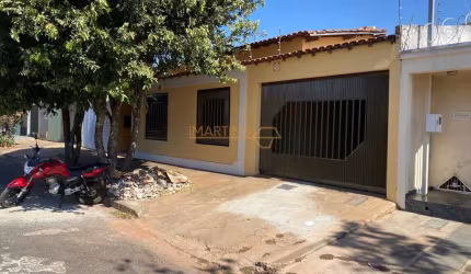 Casa à venda no bairro Amorim - Araguari/MG