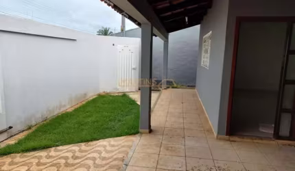 Casa à venda no bairro Aeroporto Sul - Araguari/MG