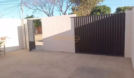 Casa à venda no bairro São Sebastião - Araguari/MG