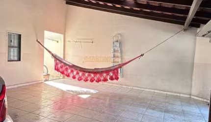 Casa à venda no bairro Milenium - Araguari/MG
