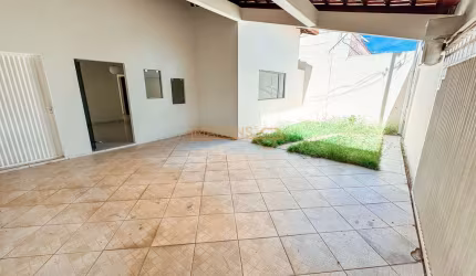 Casa à venda no bairro Goiás - Araguari/MG