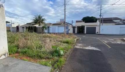 Terreno à venda no bairro Morada de Fátima - Araguari/MG