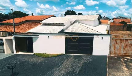 Casa à venda no bairro Sibipiruna - Araguari/MG