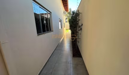 Casa à venda no bairro Interlagos III - Araguari/MG