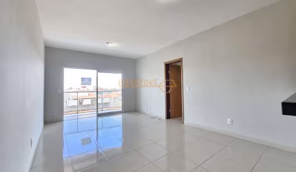 Apartamento à venda no bairro Centro - Araguari/MG