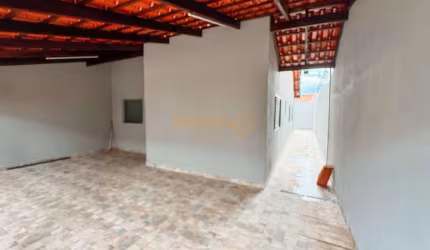 Casa à venda no bairro Santiago - Araguari/MG