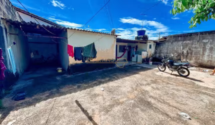 Casa à venda no bairro Jardim Milenium - Araguari/MG