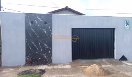 Casa à venda no bairro Bela Suíça - Araguari/MG