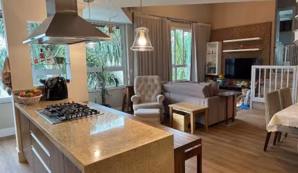 Apartamento à venda no bairro Lagoa da Conceição - Florianópolis/SC