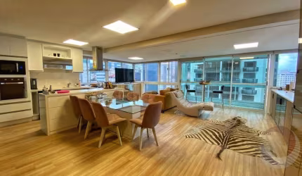 Apartamento à venda no bairro Centro - Florianópolis/SC