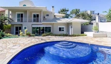 Casa à venda no bairro Cacupé - Florianópolis/SC