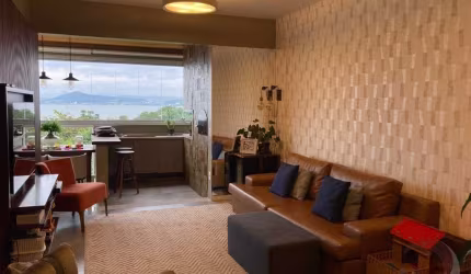Apartamento à venda no bairro Abraão - Florianópolis/SC