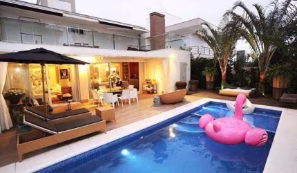 Casa à venda no bairro Jurerê - Florianópolis/SC