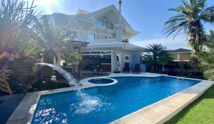 Casa à venda no bairro Jurerê Internacional - Florianópolis/SC