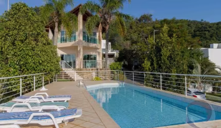 Casa à venda no bairro Córrego Grande - Florianópolis/SC