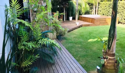 Casa à venda no bairro Jurerê - Florianópolis/SC