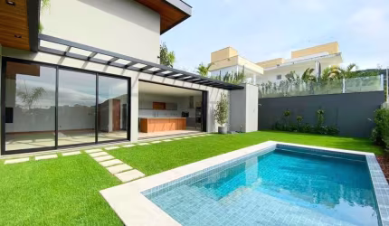Casa à venda no bairro Lagoa da Conceição - Florianópolis/SC