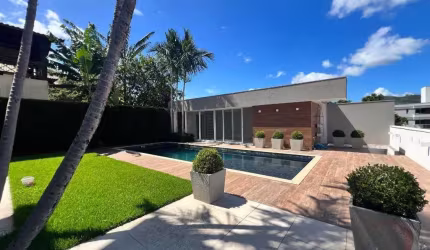 Casa à venda no bairro João Paulo - Florianópolis/SC