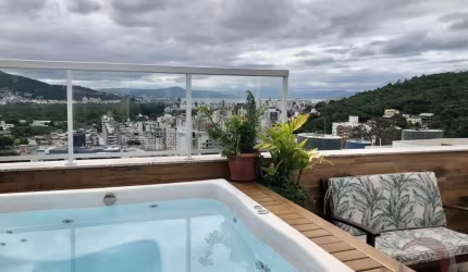 Apartamento à venda no bairro Itacorubi - Florianópolis/SC