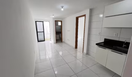 ALUGO LINDO TÉRREO COM 1/4 E ÁREA EXTERNA NO BESSA A   500 MT DA PRAIA JOÃO PESSOA PB