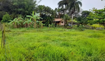 Sítio para Venda em Itaboraí, Cabuçu, 2 dormitórios, 1 banheiro, 1 vaga