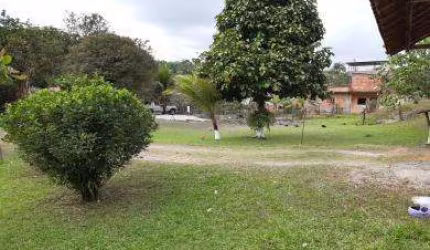 Sítio para Venda em Cachoeiras de Macacu, Guapiaçu, 2 dormitórios, 1 banheiro, 2 vagas