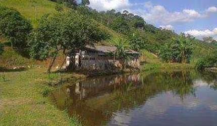 Sítio para Venda em Cachoeiras de Macacu, Vecchi, 3 dormitórios, 1 banheiro, 1 vaga