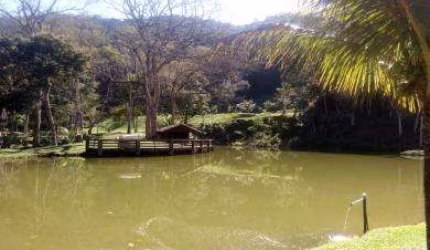 Sítio para Venda em Cachoeiras de Macacu, Japuíba, 4 dormitórios, 1 suíte, 2 banheiros, 2 vagas